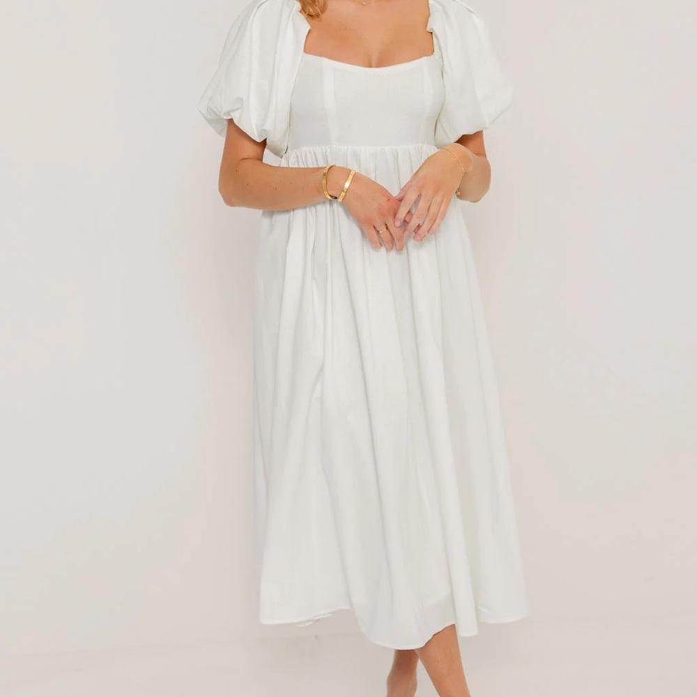 Off-White Midi Dress with Puff Sleeves - Picture 2 of 3